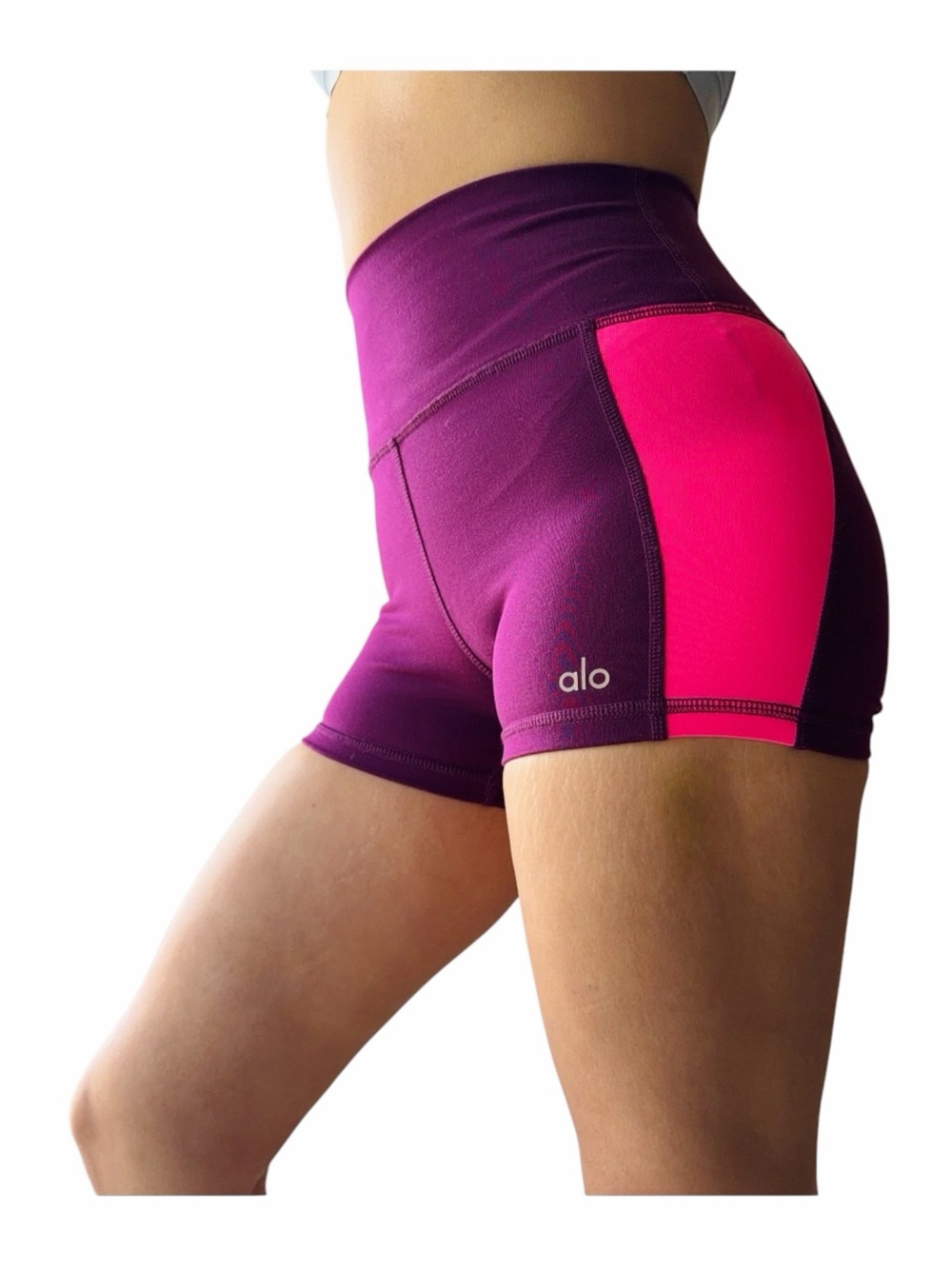 ★ ALO Yoga Elevate Seasonal Staple Limited Release Shorts Purple/Pink  ★